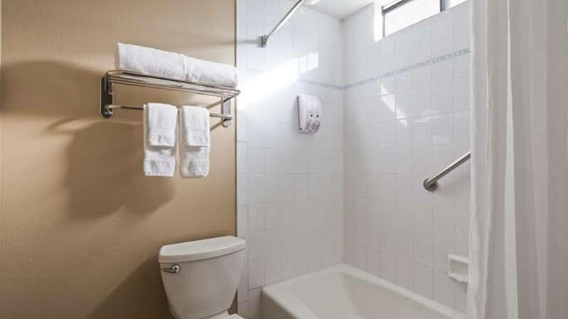 Rancho San Diego Inn & Suites El Cajon Bagian luar foto