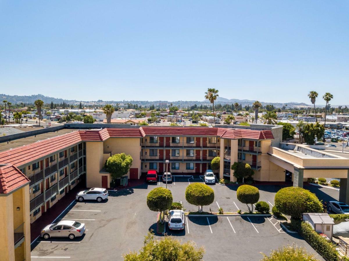 Rancho San Diego Inn & Suites El Cajon Bagian luar foto